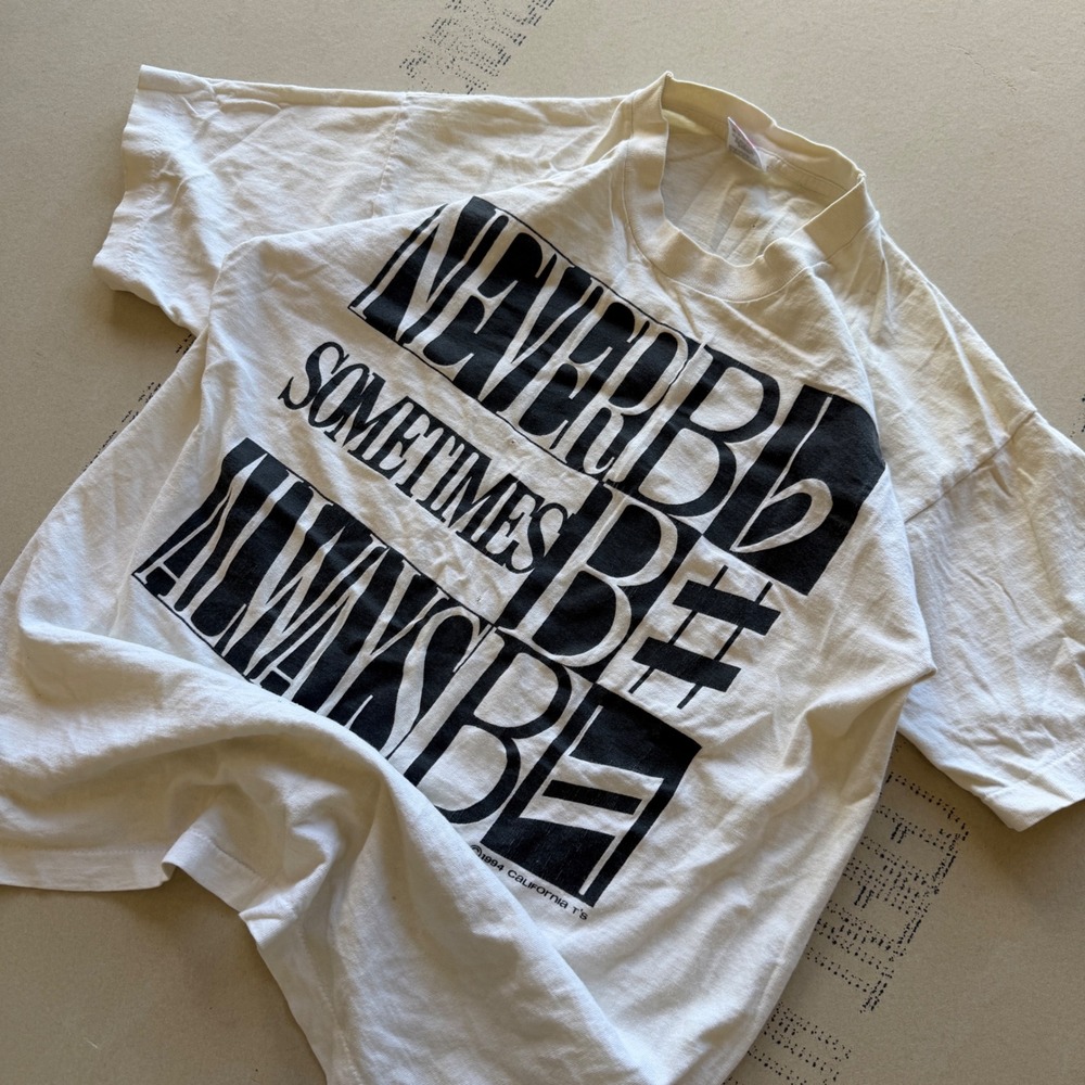 Vintage 90s Music T-shirt‎